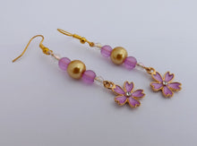 Load image into Gallery viewer, Purple &amp; Gold Flower Handmade Bead Earrings
