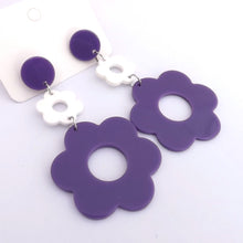 Load image into Gallery viewer, Purple &amp; White Chunky Daisy Flower Acrylic Drop Earrings
