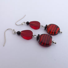 Load image into Gallery viewer, Red &amp; Black Handmade Glass Bead Earrings
