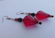 Load image into Gallery viewer, Red &amp; Black Faceted Glass Handmade Bead Earrings (Made in NZ)

