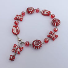 Load image into Gallery viewer, Red &amp; Silver Handmade Chain Link Bead Bracelet
