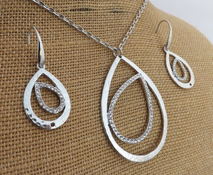 Silver Tone Teardrop with Diamantes, Pendant Necklace & Earrings Set