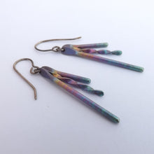 Load image into Gallery viewer, Vintage Titanium Drop Earrings
