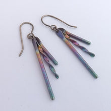 Load image into Gallery viewer, Vintage Titanium Drop Earrings
