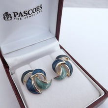 Load image into Gallery viewer, Vintage Blue and Silver Tone Clip on Earrings
