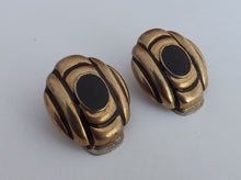 Load image into Gallery viewer, Black &amp; Gold Tone Vintage Clip On Earrings
