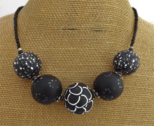 Load image into Gallery viewer, Black &amp; White Kathryn Design Chunky 5 Bead Necklace
