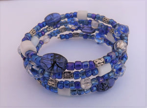 Blue Lustre & White Memory Wire Bead Bracelet