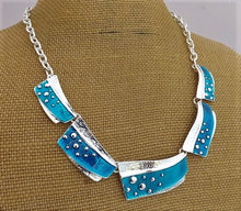 Load image into Gallery viewer, Blue &amp; Silver Tone Collar Necklace
