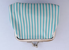 Load image into Gallery viewer, Striped Vintage Style Coin Purse (Multiple Colour Options)

