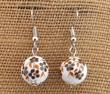 Load image into Gallery viewer, Brown Flowers on White Bead Earrings
