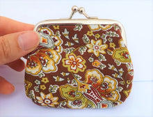 Load image into Gallery viewer, Brown, Cream &amp; Green Floral Vintage Style Coin Purse

