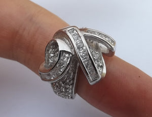 Chunky Faux Diamond & Silver Tone Costume Ring (size 7)