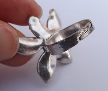 Load image into Gallery viewer, Chunky Silver Tone Flower with Faux Diamonds (adjustable)
