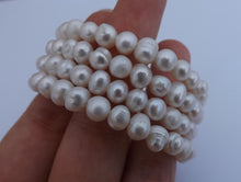 Load image into Gallery viewer, Creamy White Freshwater Pearl Memory Wire Bracelet
