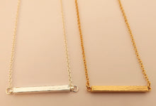 Load image into Gallery viewer, Plain Silver Tone Bar Necklace
