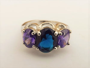 Dark Blue & Purple Silver Tone Costume Ring (size 6)