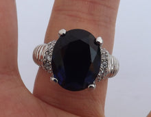Load image into Gallery viewer, Dark Blue &amp; Silver Tone Costume Ring (size 10)
