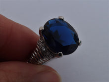 Load image into Gallery viewer, Dark Blue &amp; Silver Tone Costume Ring (size 10)
