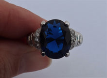 Load image into Gallery viewer, Dark Blue &amp; Silver Tone Costume Ring (size 10)
