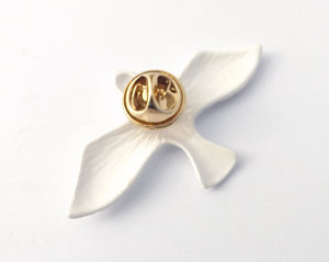 White Dove Brooch / Pin