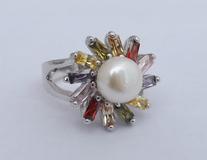 Freshwater Pearl and Coloured Bling Silver Tone Costume Ring (Size 7)