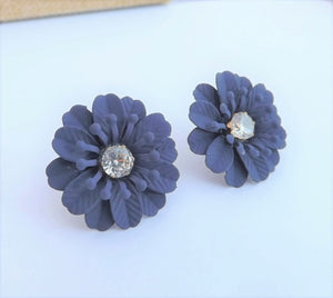 Frosted Blue Flower Stud Earrings