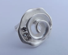 Load image into Gallery viewer, Frosted Silver Spiral Ring with Diamantes (size 8)
