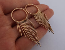 Load image into Gallery viewer, Gold Tone Drop Earrings
