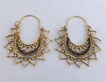 Load image into Gallery viewer, Hoop Earrings (Gold or Silver)
