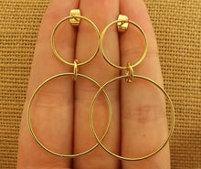 Load image into Gallery viewer, Gold Tone Round Link Drop Earrings on Stud Setting
