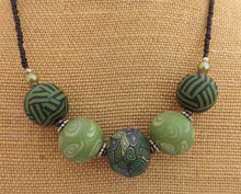 Load image into Gallery viewer, Green &amp; Black  Kathryn Design Chunky 5 Bead Necklace
