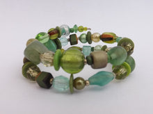 Load image into Gallery viewer, Green, Teal &amp; Blue Beads Memory Wire Bracelet
