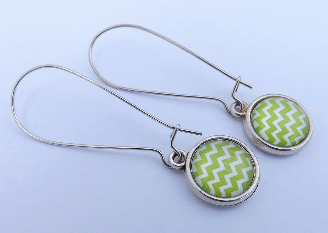Green & White Zigzag Dome Earrings on Long Silver Tone Kidney Hooks