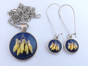 Kowhai Flowers Dome Pendant & Earrings Set