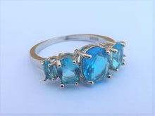 Load image into Gallery viewer, Light Blue &amp; Silver Tone Costume Ring (size 10)

