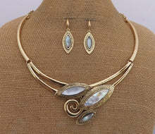 Load image into Gallery viewer, Mother of Pearl &amp; Gold Tone Collar Necklace &amp; Earrings Set
