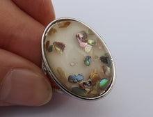 Load image into Gallery viewer, Paua &amp; Mother of Pearl Chips on White, Oval Chunky Ring (size 10)
