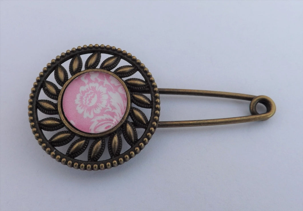 Pin Brooch Pink, White & Brone Tone