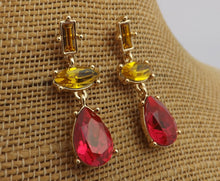 Load image into Gallery viewer, Pink &amp; Gold Tone Faceted Drop Earrings
