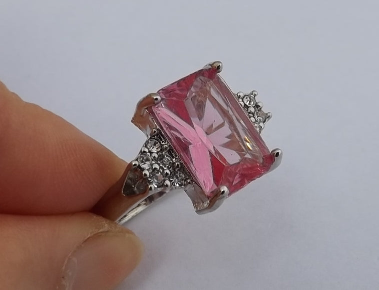 Pink & Silver Tone Bling Costume Ring (size 8)