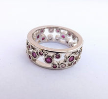 Load image into Gallery viewer, Pink &amp; Silver Tone Costume Ring (size 8 or 10)
