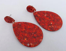 Load image into Gallery viewer, Red Glitter &amp; Clear Acrylic Earrings
