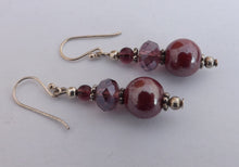 Load image into Gallery viewer, Red &amp; Purple Glass Bead Earrings
