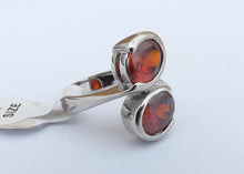 Load image into Gallery viewer, Red &amp; Silver Tone Costume Ring (size 7)

