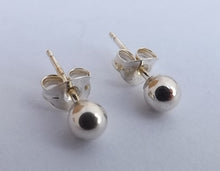 Load image into Gallery viewer, Round 4mm Sterling Silver Stud Earrings
