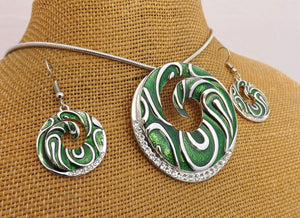 Round Green & Silver Tone Pendant Necklace & Earrings Set