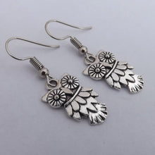 Load image into Gallery viewer, Silver Tone Owl Earrings
