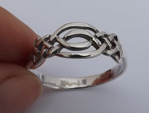 Sterling Silver Celtic Style Ring (size 12)