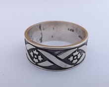 Load image into Gallery viewer, Sterling Silver Ring (size 12)
